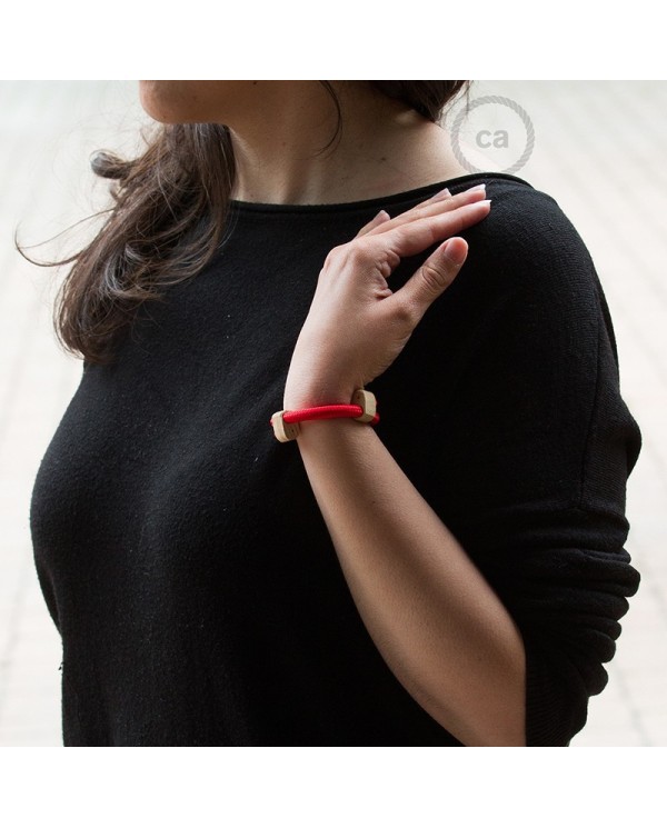Creative-Bracelet in Rayon solid color red fabric RM09. Wood sliding fastening. Made in Italy.