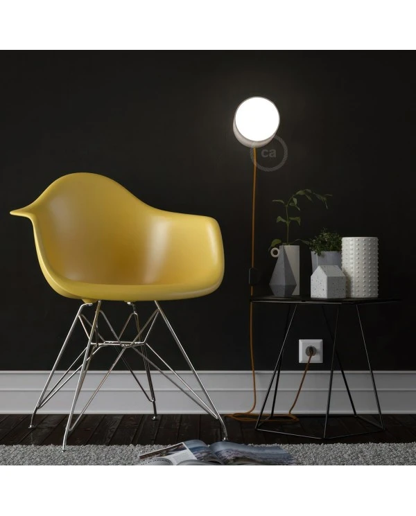 Spostaluce, the metal light source with E27 threaded lamp holder, fabric cable and side holes