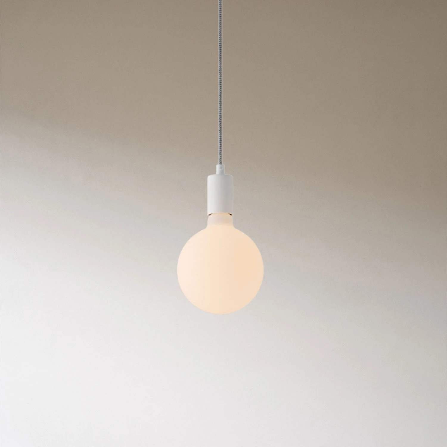 Spider - 3-light multi-pendant Made in Italy lamp featuring fabric cable and metal finishes