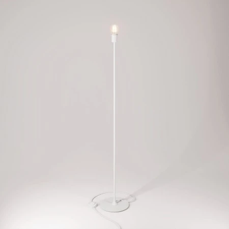 MAG-Y floor lamp with round metal base with fitting for lampshade - Matt White