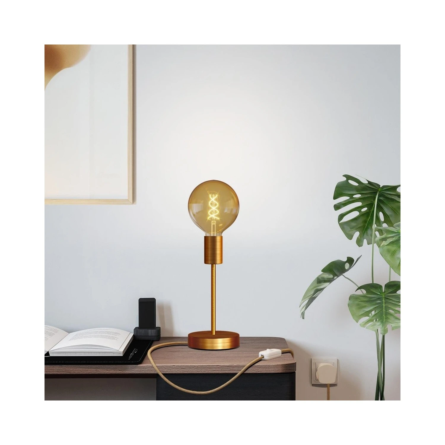 Alzaluce Globo Metal Table Lamp