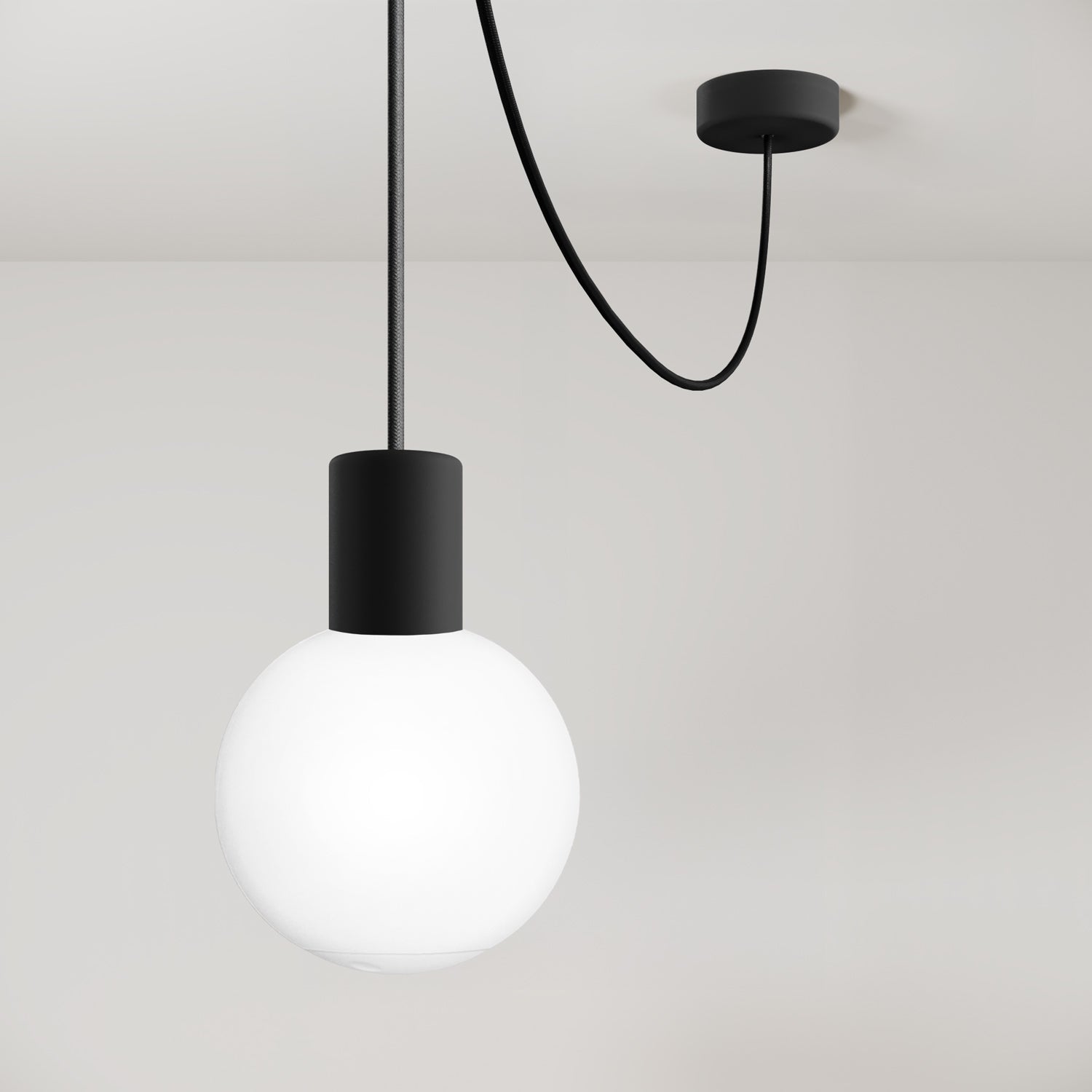 Lampada a sospensione da esterno Modulair IP65 con paralume infrangibile Unbreak-a-Ball - Nero
