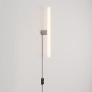 Lampada con spina UK con finitura metallica e lampadina LED lineare S14d - Titanio satinato