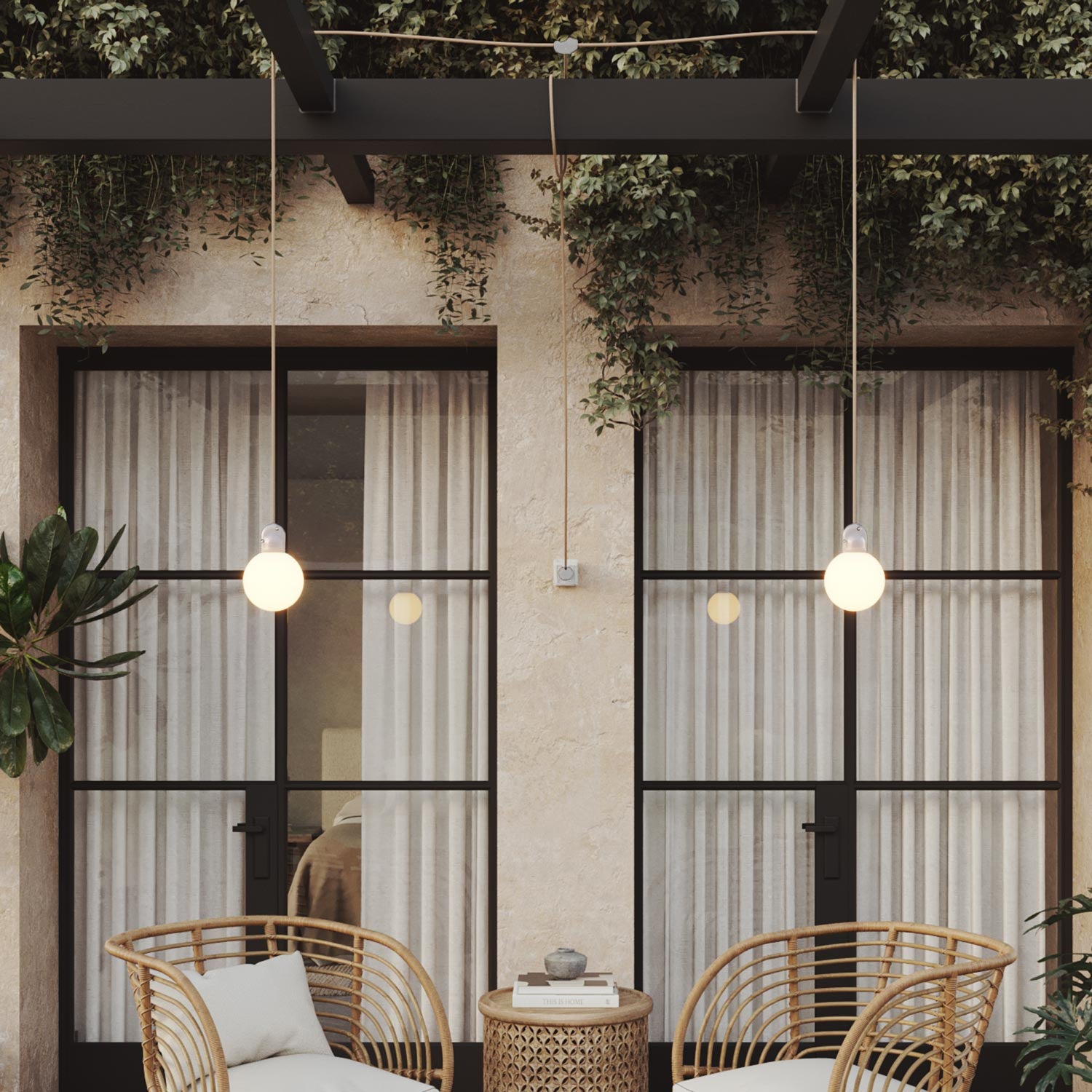 Lampada da esterno Modulair IP65 a 2 cadute con spina UK, paralumi infrangibili Unbreak-a-Ball e cavo SN06