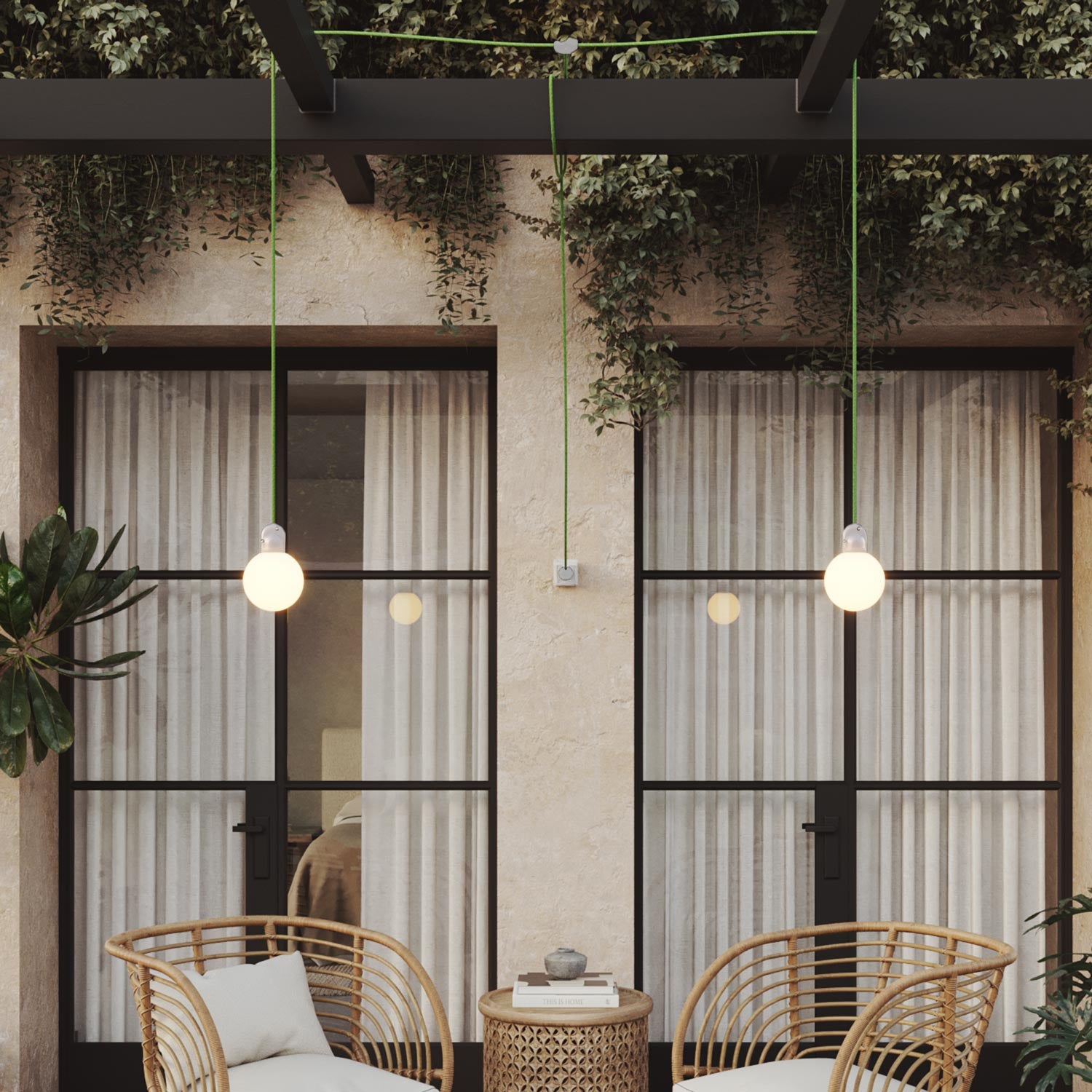 Lampada da esterno Modulair IP65 a 2 cadute con spina UK, paralumi infrangibili Unbreak-a-Ball e cavo SX08