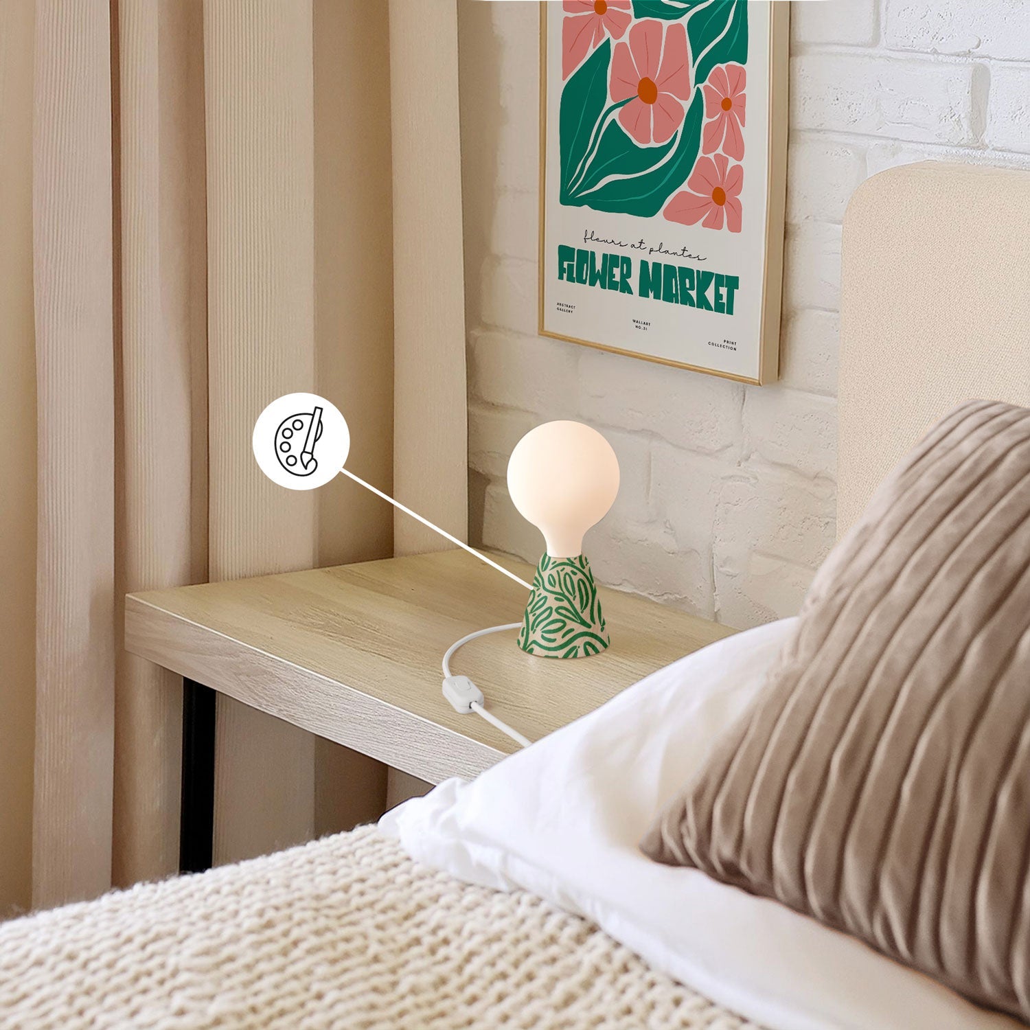 Lampada da tavolo con base in ontano, lampadina a effetto porcellana, cavo RM01 e spina UK