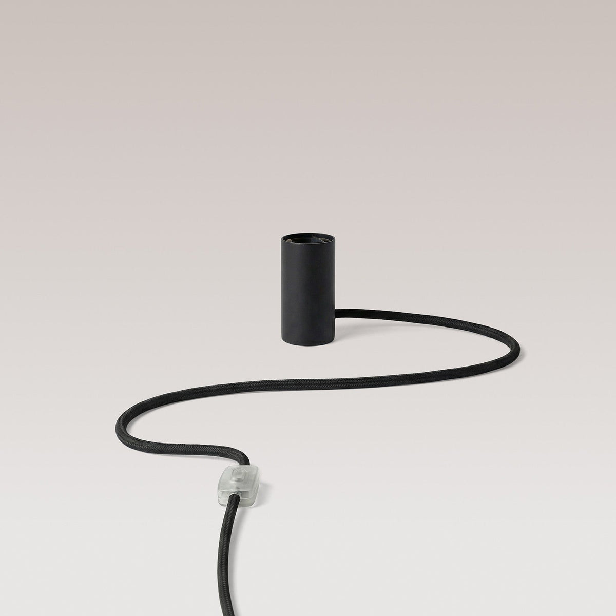 Magnetic plug-in lamp with E27 socket and UK Plug - Black – Creative Cables
