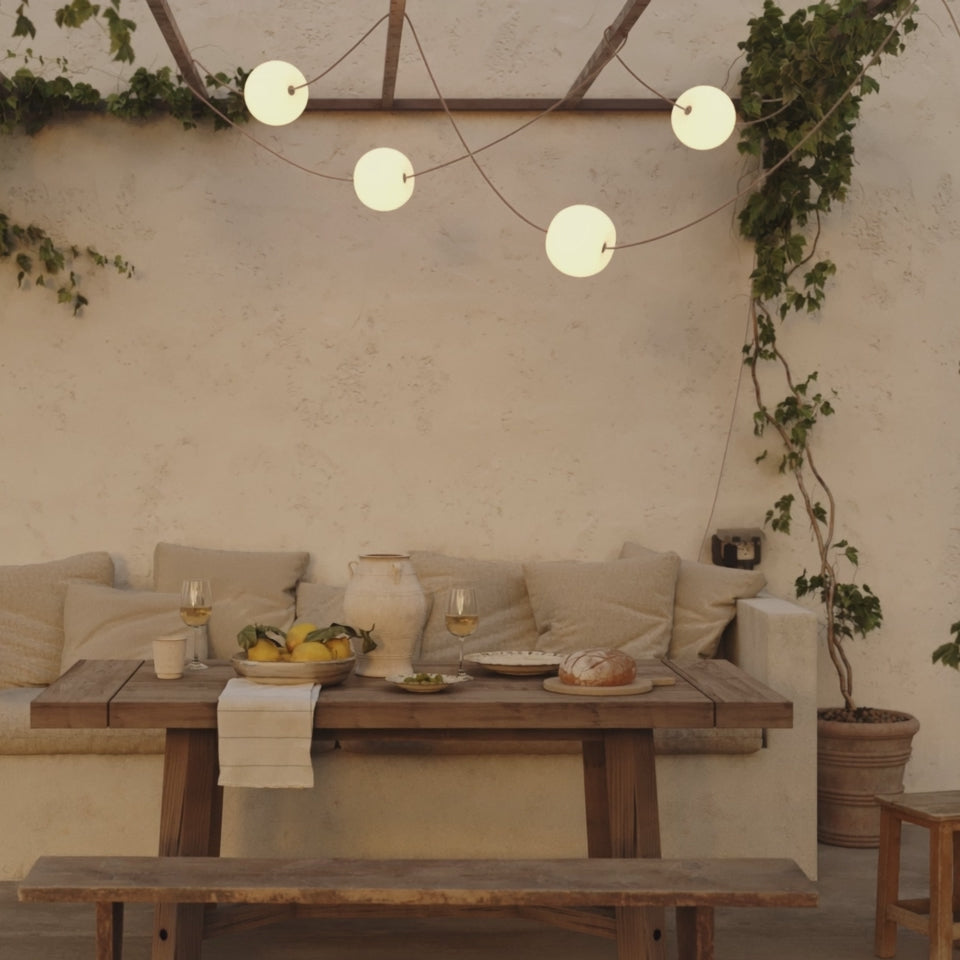 Load video: For outdoor projects with specific requirements, we can develop tailor-made configurations with different finishes, numbers of light points, and custom layouts, designed to fit your environment precisely.